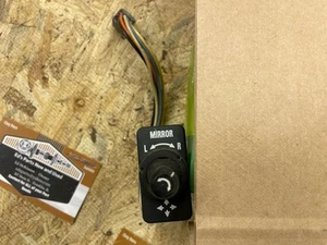 EATON L/R Mirror Adjustment Switch 0038 083100 - Bild 1 von 3