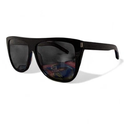 Saint Laurent YSL tons pretos com estojo de couro - Imagem 1 de 4