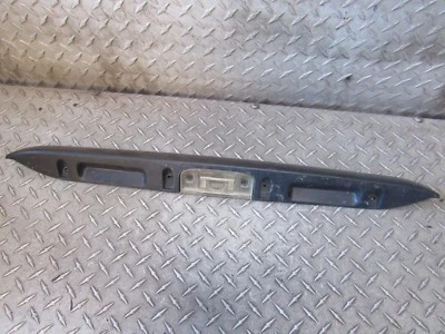 Alerón trasero Dodge Caravan 1998 con tercera luz de freno 3,3 L Foto 1 de 4