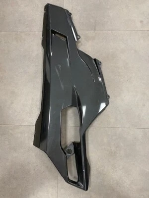 Medio carenado inferior izquierdo Ducati 1098 S 2007-2008 parte negra # 48012281AN Foto 1 de 4