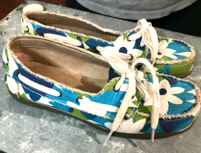 AEROSOLES REFRESCO AZUL Y BLANCO FLORAL ESTILO BARCO MOCASINES DE LONA BORDE CRUDO 6,5M Foto 1 de 4