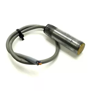 Turck Bi5-G18-AZ3X Inductive Proximity Sensors, NO, 5mm Range, 20-250VAC/DC - Picture 1 of 5