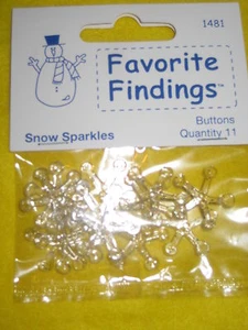 PRIMITIVE SET 11 PCS CHRISTMAS SNOWFLAKE PLASTIC NOVELTY BUTTONS 2 HOLE - Picture 1 of 2