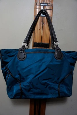 99.9% NEEW Tumi Briefcase Laptop Bag Leather Trim Tote Overnight Carryon Shopper - Image 1 of 4