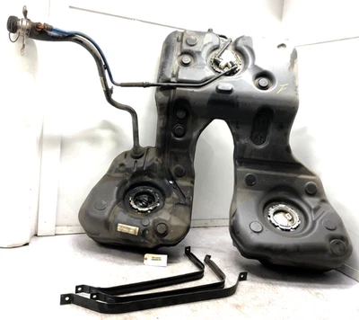 Porsche Panamera 2010-2016 depósito de combustible OEM. Foto 1 de 4