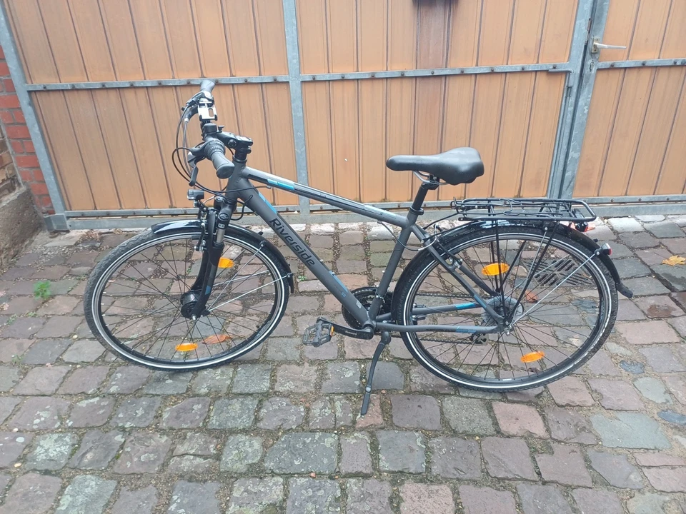 Fahrrad ( Riverside Trekkingrad 28 Zoll 320 TR Herren grau ) - Bild 1 von 3