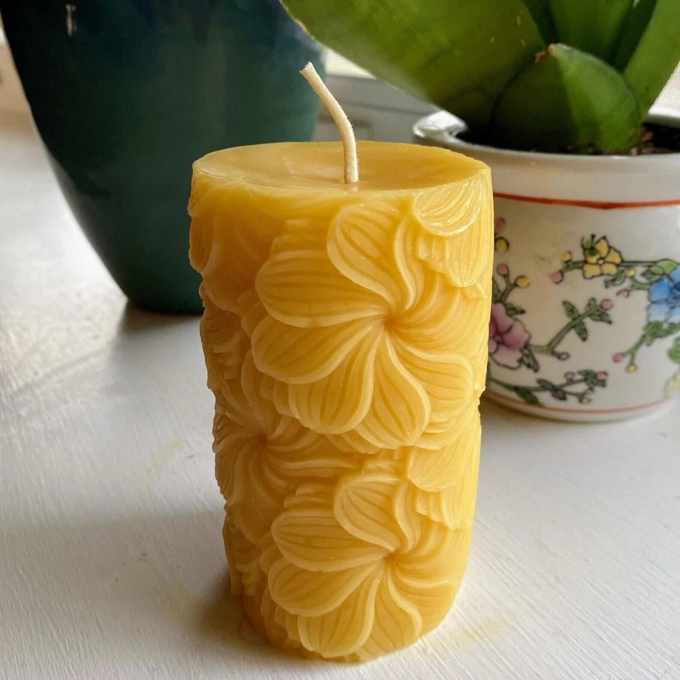 Pinwheel Flower Pillar Candle, Nature, Garden, Beeswax Candles, Daisy, Petals 🐝 - Image 1 of 3