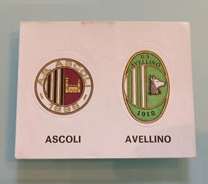 ASCOLI AVELLINO Scudetto Figurine Calciatori Panini 1977 1978 condiz. come foto - Picture 1 of 2