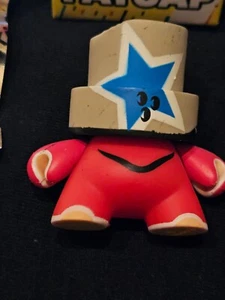 Kidrobot Fatcap Series 2 FLYING FORTRESS 3" Mini Vinyl Figure 2008 1/25 - Picture 1 of 12