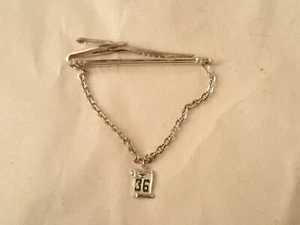 Vintage HICKOK, U.S.A. versilberte Krawattennadel mit Kette & Schriftrolle '36' - Bild 1 von 4