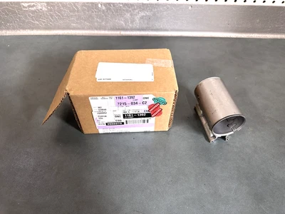 Abrazadera de tubo de escape GM OEM NOS 11611392 2011-2015 Chevrolet Volt 1,4 L Foto 1 de 2