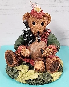 Bears Around The World - Bagpipes- Scotland Resin Figurine Collectible - Picture 1 of 15