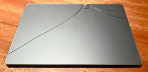 Apple A1535 Magic Trackpad 2 - Space Gray - works but damaged - AS IS - Bild 1 von 3