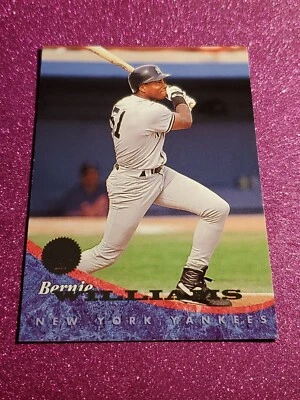 1994 Donruss Leaf New York Yankees #4 Bernie Williams - Image 1 of 2