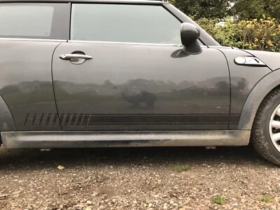 Adesivo decalcomania Mini Cooper S, Mini One, Side Car Strisce Vinile Grafica Vinile clubman - Immagine 1 di 4