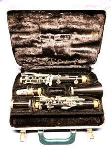 Vintage 1968-69 Bundy USA 'Mazzeo' Model Bb Clarinet Outfit - Picture 1 of 9