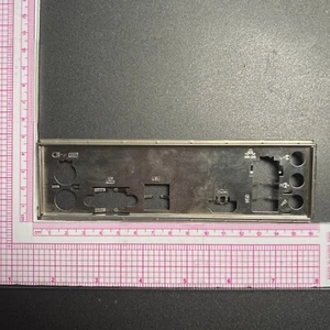 Protector de E/S ATX para placa base desconocida placa posterior de E/S - Imagen 1 de 2