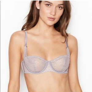 NWT Victoria’s Secret Unlined Balconette Bra Silver Bells Polka Dot 32D - Picture 1 of 3