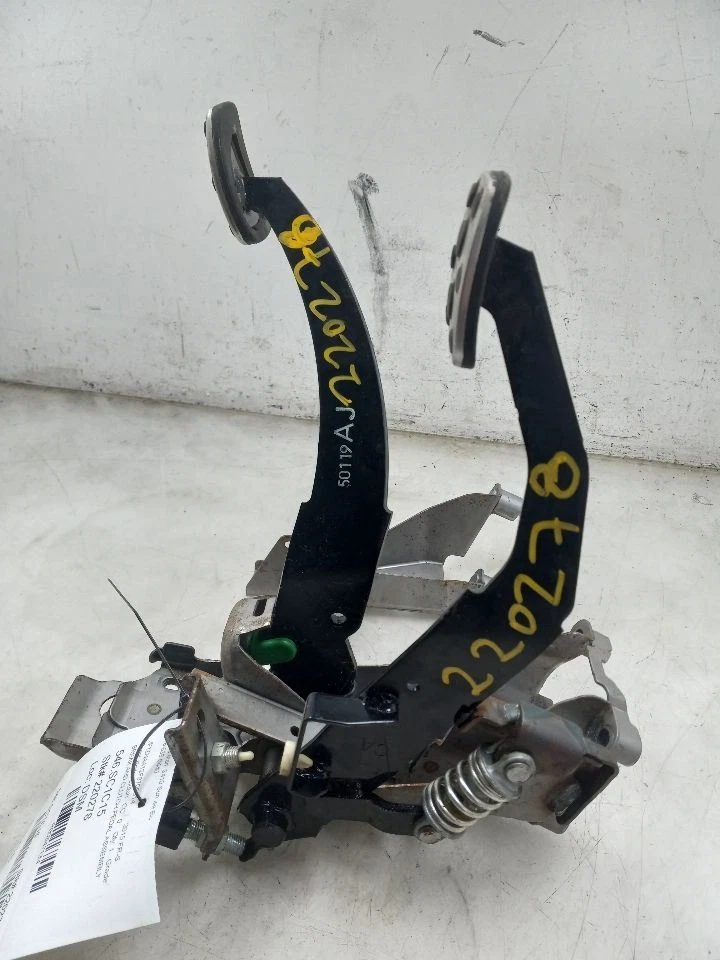2015 SCION FR-S 2.0L 2WD MT BRAKES AND CLUTCH PEDALS - Image 1 of 4
