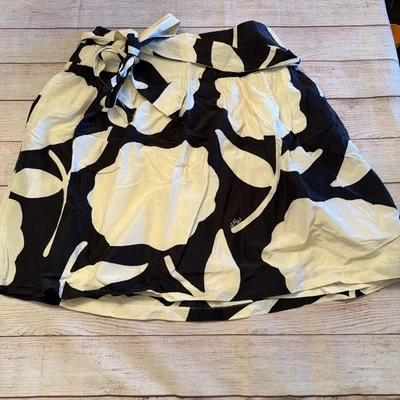 Falda Floral Lilly Pulitzer Etiqueta Blanca Vintage Blanco y Negro Talla 10 Foto 1 de 4
