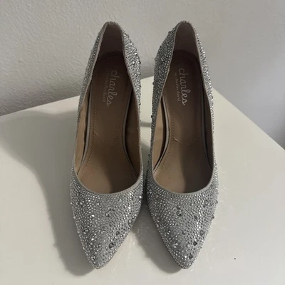 Charles By Charles David SilverRhinestone 4 英寸高跟鞋 7M 码 — 第 1/4 张图片