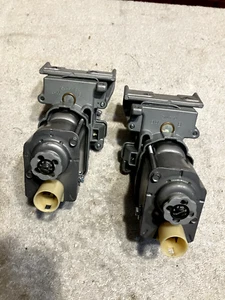 Par restaurado de motores de faros Corvette 1967 5045375 5045374 1963 1964 1965 1966 - Imagen 1 de 11