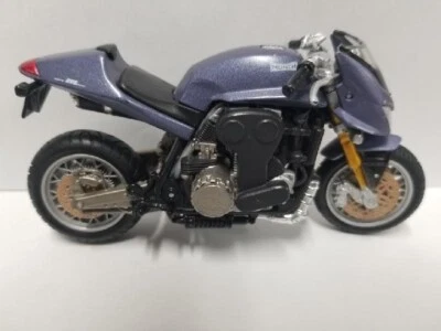 1/18th Maisto Diecast Munch Motorcycle - Image 1 of 4