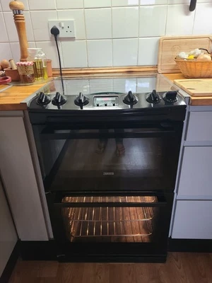 Zanussi Gas Cooker Double Oven with Glass Lid Cover - Image 1 of 4