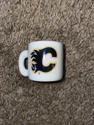 NHL Collectible Mini Mug Calgary Flames Gumball Hockey Black Logo Cover