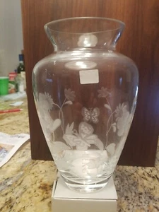 LENOX ETCHED / CUT CRYSTAL GLASS VASE  BUTTERFLIES & FLOWERS 8 1/2" SIGNED - NEW - Picture 1 of 6