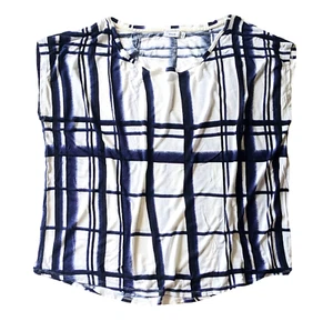 Vince. bateau neck Blue White checked plaid boxy Sleeveless knit Top sz M - Picture 1 of 3