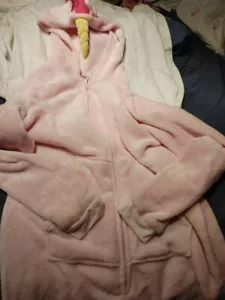 flauschiger rosa Einhorn Overall Kostüm Erwachsene Größe M-Large irgendwie dehnbar - Ostern - Bild 1 von 3