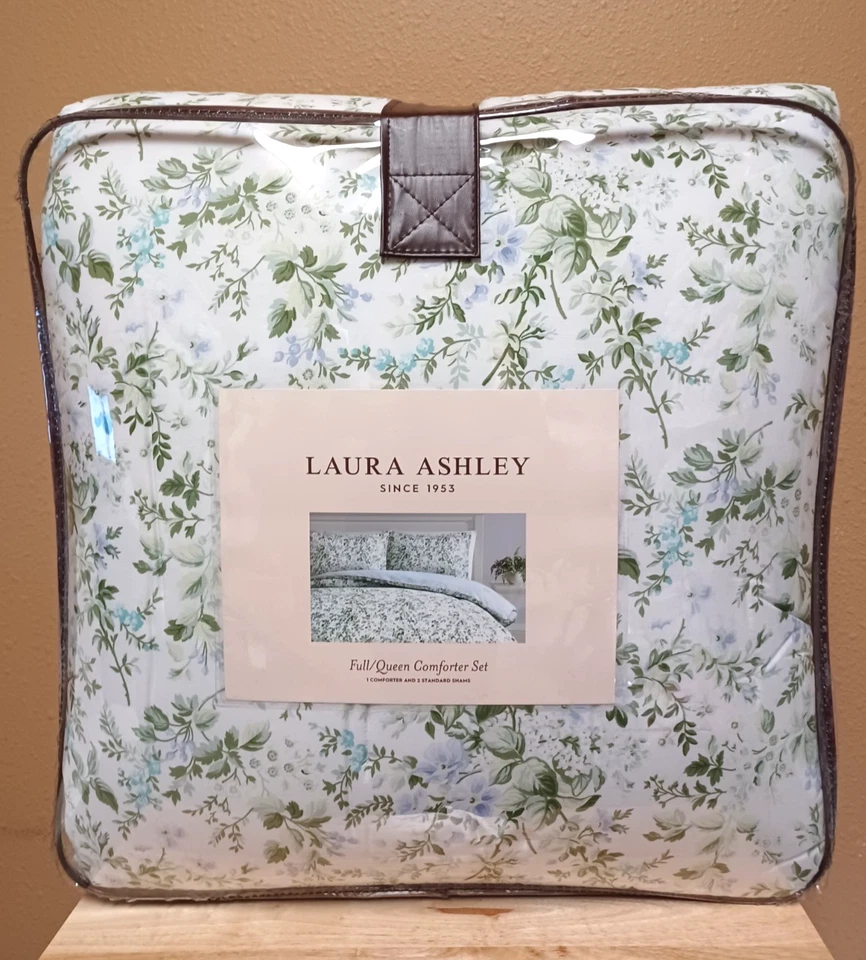 Laura Ashley Country Meadow Green Floral 3p Full/Queen Comforter &Shams Set - Image 1 of 4
