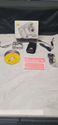 Nikon Coolpix 4600 4.0 Megapixel Digital Camera for parts or repair - Image 1 of 4
