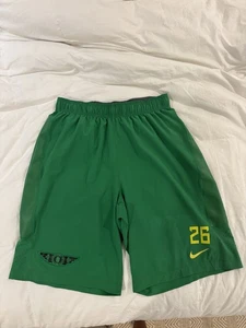 Nike Oregon Ducks Spieler Fußball Team ausgestellt Medium Shorts #26 FCA Emblem  - Bild 1 von 5