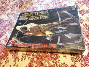 Star Trek Espacio Profundo Nueve Cardassian Galor Clase Nave Modelo 8324 Kit 1997 NUEVO - Imagen 1 de 15