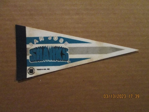 NHL San Jose Sharks Vintage Circa 1991 Trench Team Logo Mini Hockey Pennant Cover
