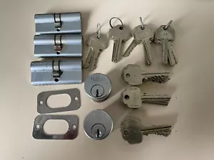 Union Half Barrels *3 & Rim Cylinders *2 with 36 Keys - Picture 1 of 11