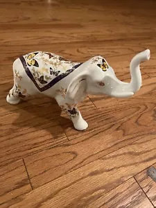 Weißer asiatisch inspirierter asiatischer Elefant, Schmetterlingsmotiv - Bild 1 von 9