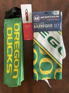 Oregon Ducks Wine Tote & Barbecue Set - Picture 1 of 4