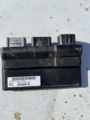 Honda Pioneer 700 17 PGM Fuel Injection Unit 38770-HL3-602 52356 Foto 1 de 3