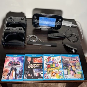 LOTE NINTENDO WII U -- Sistema 32GB, 4 Juegos, 3 Mandos, Movimiento, Base, Cables - Imagen 1 de 15