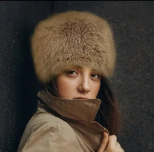 Women's Winter Russian Fluffy Faux Fur Hat Thick Cap BEIGE - Picture 1 of 3
