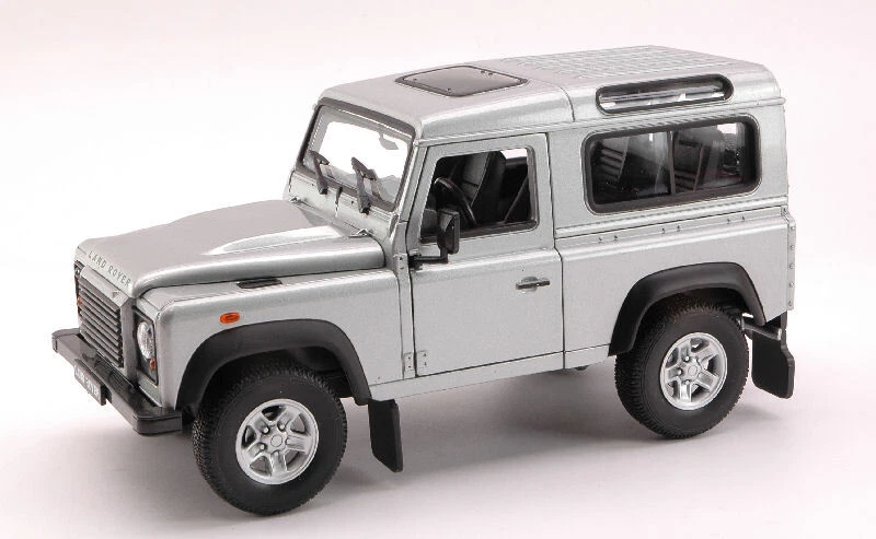 Modellino auto scala 1:24 LAND ROVER DEFENDER 90 SILVER diecast jeep modellismo - Immagine 1 di 1