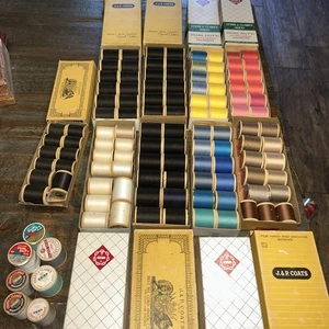 Lote De Colección 100+ Carretes de Hilo de Madera Belding JP Abrigos Clark EE. UU. Costura Seda Algodón - Imagen 1 de 12