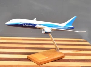 1/200 Boeing Aircraft Co. 7E7 (787) Dreamliner Concept Model Missing Stabilizers - Picture 1 of 18