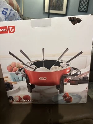 Marca Dash - Olla para hacer fondue eléctrica de 3 cuartos roja Foto 1 de 2