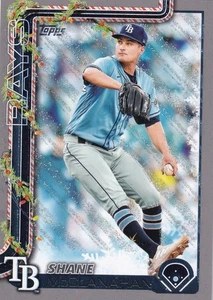 2025 Topps Topps Holiday Gray Glitter Snowflake Shane McClanahan card #H28. - Picture 1 of 1