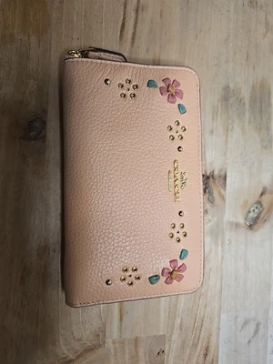 NEW Coach Medium Id Zip Wallet With Floral Whipstitch CA025 - Image 1 of 4