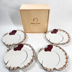Pottery Barn Gobble Salat Dessert Teller 4er Set Thanksgiving Truthahn Form Box - Bild 1 von 6